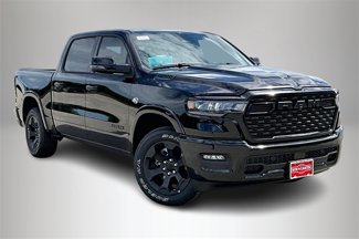 New 2026 RAM 1500 4x4 Crew Cab video 1