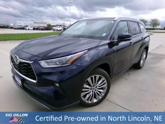 Used 2023 Toyota Highlander Platinum image 1