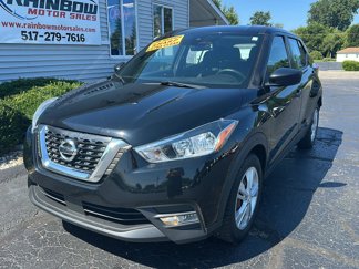 Used 2020 Nissan Kicks S image 1