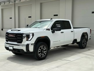 Used 2024 GMC Sierra 2500 Pro w/ Convenience Package image 1