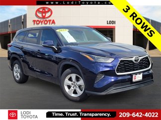 Certified 2023 Toyota Highlander L image 1