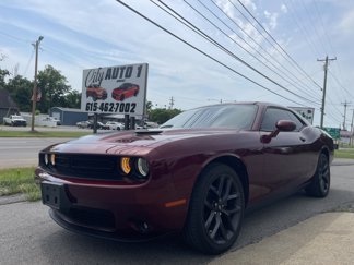 Used 2019 Dodge Challenger SXT w/ Blacktop Package image 1
