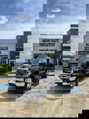 Used 2020 GMC Sierra 3500 SLT image 1