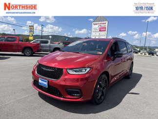 New 2026 Chrysler Pacifica Limited image 1