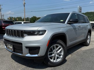 New 2025 Jeep Grand Cherokee L Laredo image 1