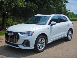 Used 2024 Audi Q3 2.0T Premium image 1