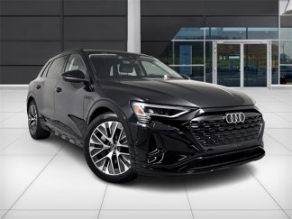 Used 2024 Audi Q8 e-tron Prestige w/ Prestige Package image 1