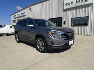 Used 2021 GMC Terrain SLT image 1