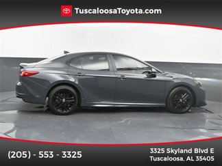 Used 2025 Toyota Camry SE w/ Convenience Package image 1