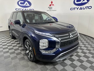 New 2025 Mitsubishi Outlander SE image 1
