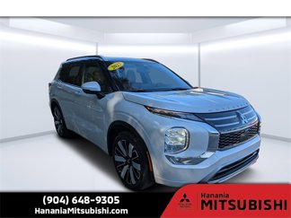New 2025 Mitsubishi Outlander SEL image 1