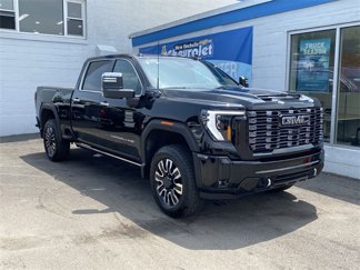 Used 2025 GMC Sierra 2500 Denali Ultimate w/ Max Trailering Package image 1