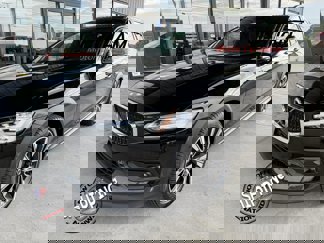 Used 2022 Volvo V60 T5 Cross Country image 1