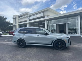 New 2026 BMW X7 M60i image 1