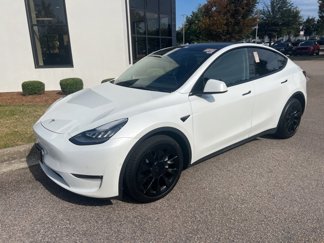 Used 2022 Tesla Model Y Long Range image 1