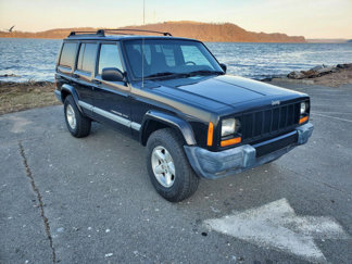 Used 2001 Jeep Cherokee Sport image 1