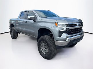 Used 2025 Chevrolet Silverado 1500 LT image 1