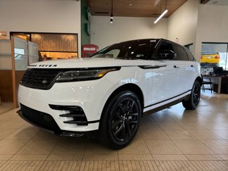 New 2026 Land Rover Range Rover Velar Dynamic SE image 1