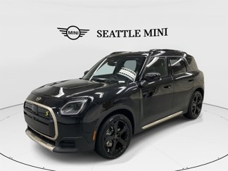 New 2025 MINI Cooper Countryman SE image 1
