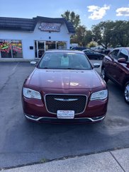 Used 2018 Chrysler 300 Limited image 1