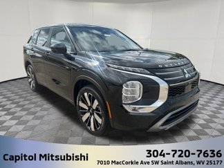 New 2025 Mitsubishi Outlander SE image 1