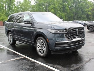 New 2025 Lincoln Navigator L Reserve image 1