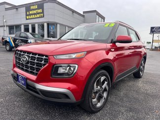 Used 2023 Hyundai Venue SEL video 1