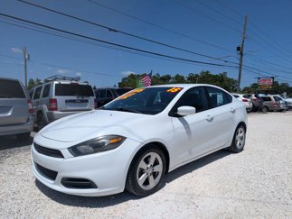 Used 2015 Dodge Dart SXT image 1
