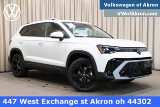 New 2025 Volkswagen Taos SEL image 1
