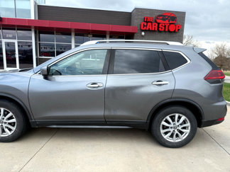 Used 2019 Nissan Rogue SV image 1