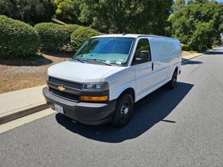 Used 2018 Chevrolet Express 2500 Extended image 1
