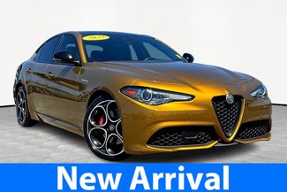 Used 2022 Alfa Romeo Giulia Veloce image 1