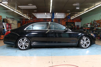 Used 2016 Mercedes-Benz S 550 4MATIC Sedan w/ Premium Package image 1