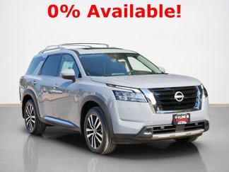 New 2025 Nissan Pathfinder Platinum image 1