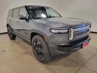 Used 2025 Rivian R1S Adventure image 1