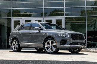 Used 2024 Bentley Bentayga video 1