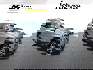 Used 2024 GMC Terrain SLT image 1