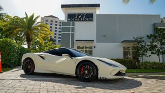 Used 2022 Ferrari F8 Tributo image 1