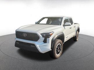 Used 2025 Toyota Tacoma SR video 2