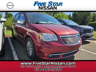 Used 2015 Chrysler Town & Country Touring-L w/ Trailer Tow Group image 1