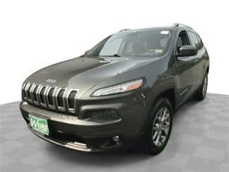 Used 2018 Jeep Cherokee Latitude Plus w/ Cold Weather Group image 1