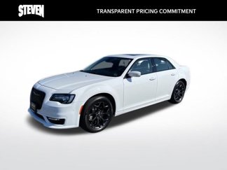Used 2022 Chrysler 300 Touring L w/ Popular Equipment Group image 1