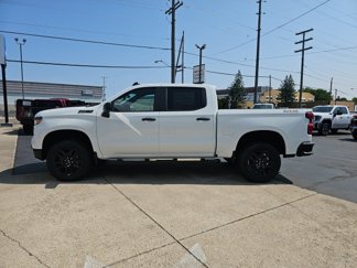 New 2025 Chevrolet Silverado 1500 Custom Trail Boss w/ Turbomax Blackout Package image 1