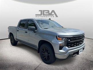 Used 2024 Chevrolet Silverado 1500 Custom image 1