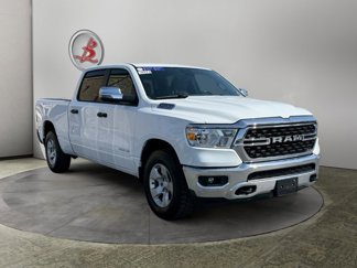 Used 2023 RAM 1500 4x4 Crew Cab image 1