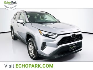 Used 2024 Toyota RAV4 XLE image 1