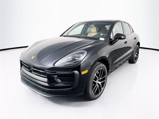 New 2025 Porsche Macan image 1
