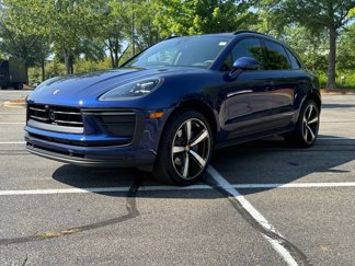 Used 2024 Porsche Macan image 1