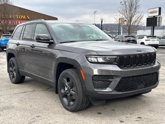New 2025 Jeep Grand Cherokee Altitude image 1