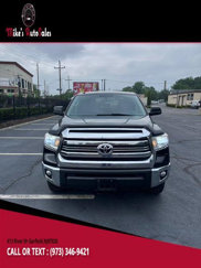 Used 2017 Toyota Tundra SR5 w/ TRD Off Road Package image 1